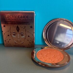 Charlotte Tilbury Glow Glide Highlighter - Rose Gold Glow